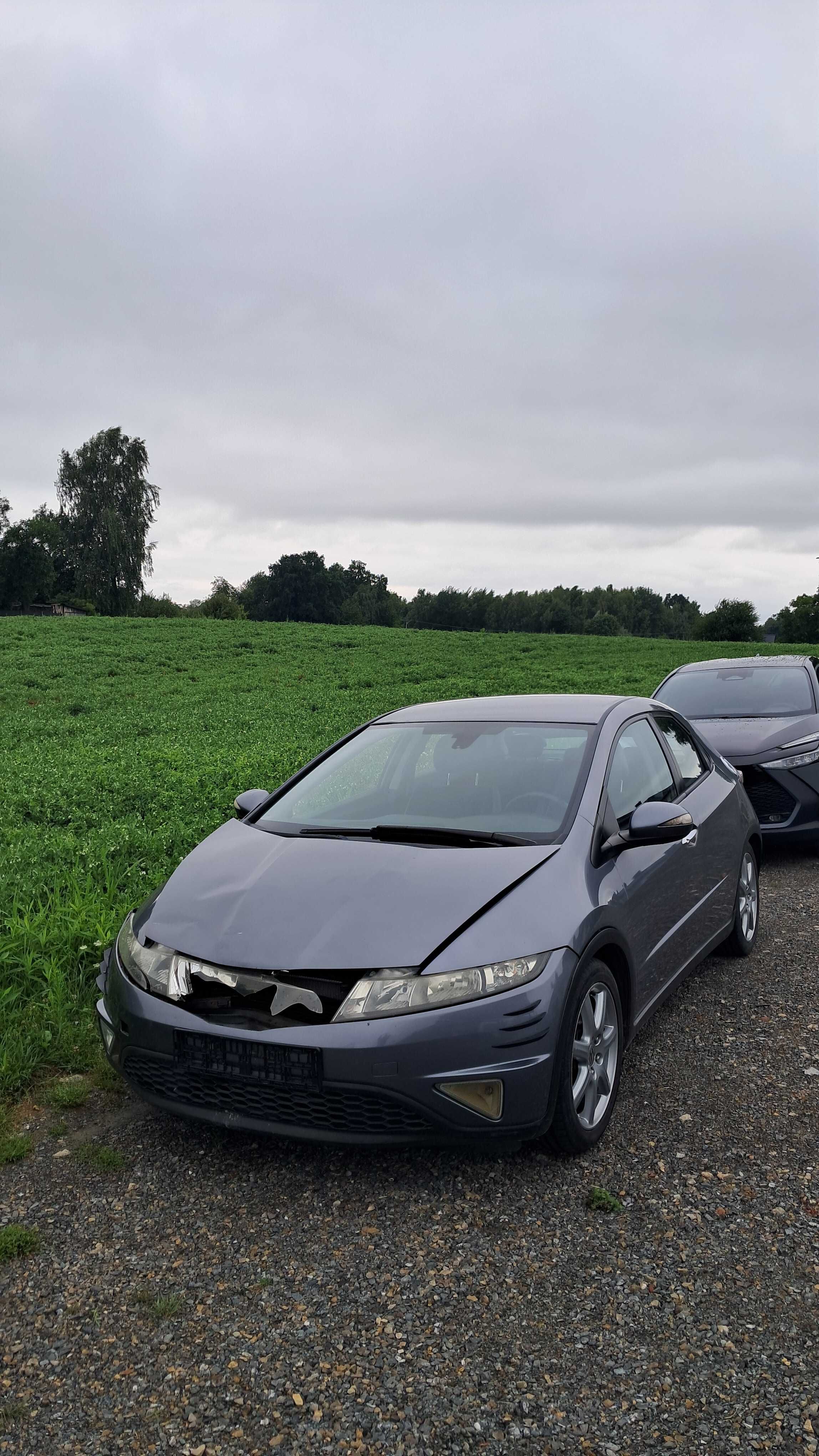 Honda CIVIC UFO 1.8 140 km