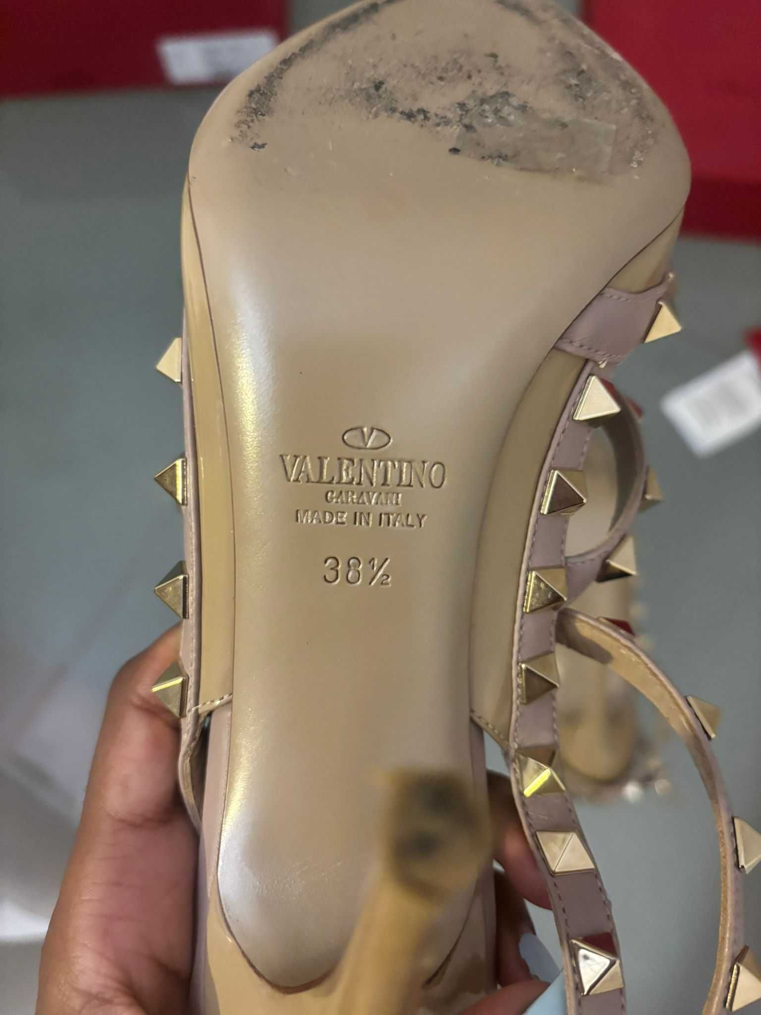 Sapatos Valentino