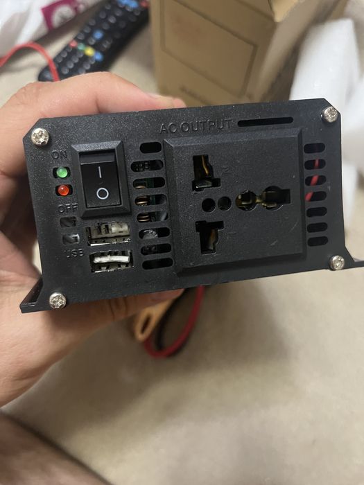 Інвертор 12V - 220V 2000/4000 Вт ,перетворювач напруги, під ремонт