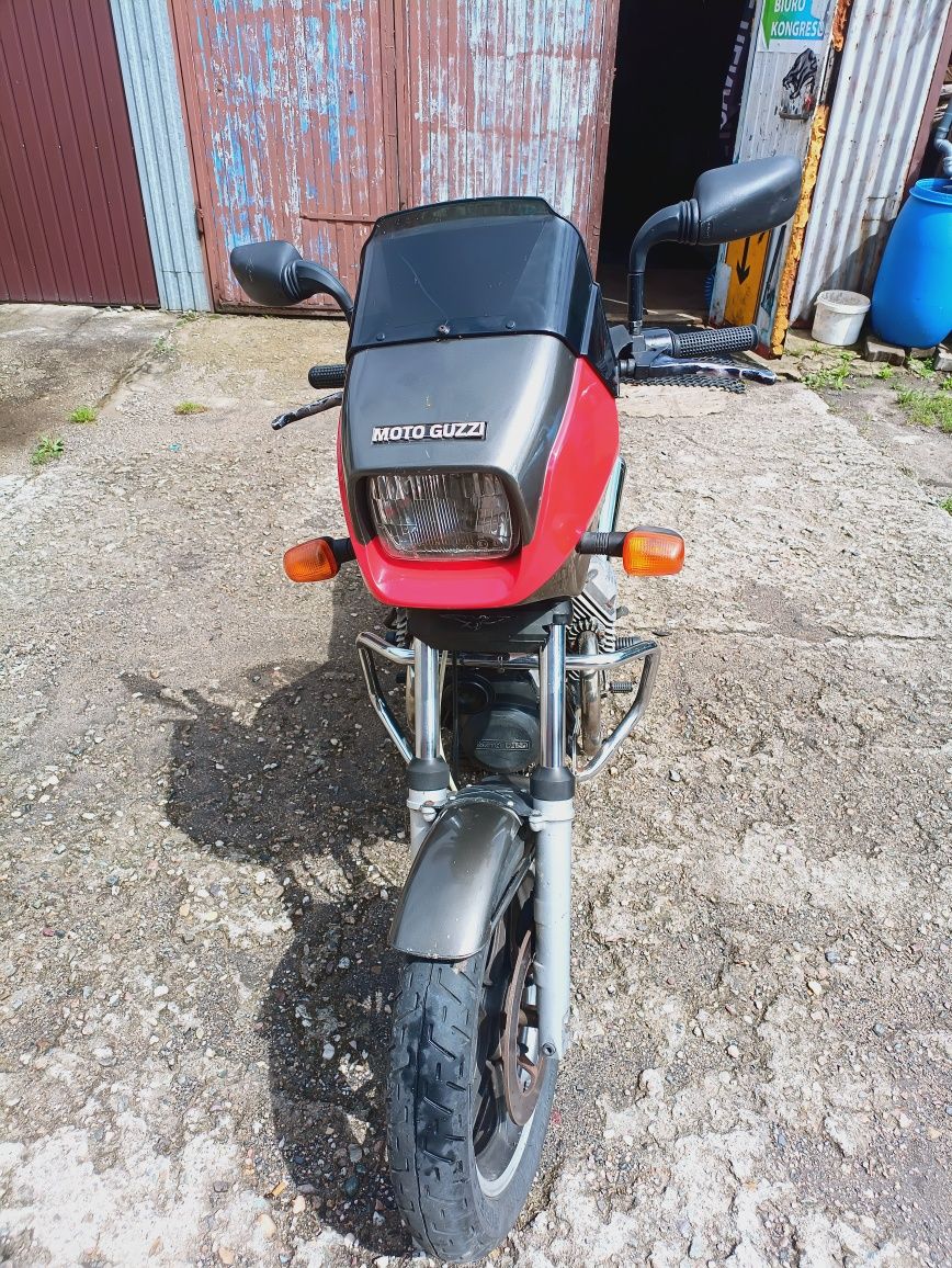 Moto Guzzi v35 zarejestrowany na zabytek