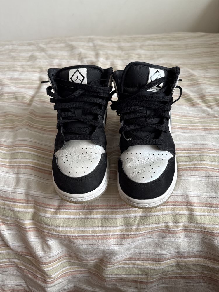 Jordan 1 mid diamond GS