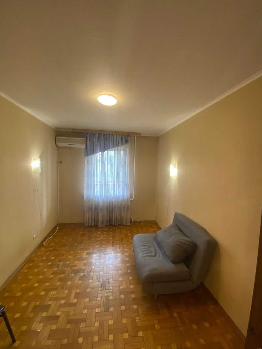 2 кімнатна квартира, вул.Тростянецька 7