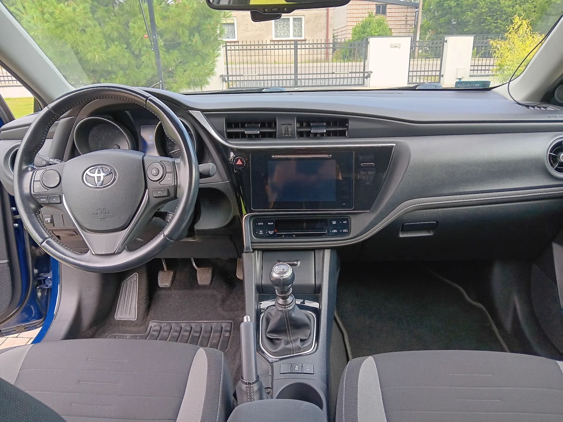 Toyota Auris Toyota Auris stan bardzo dobry