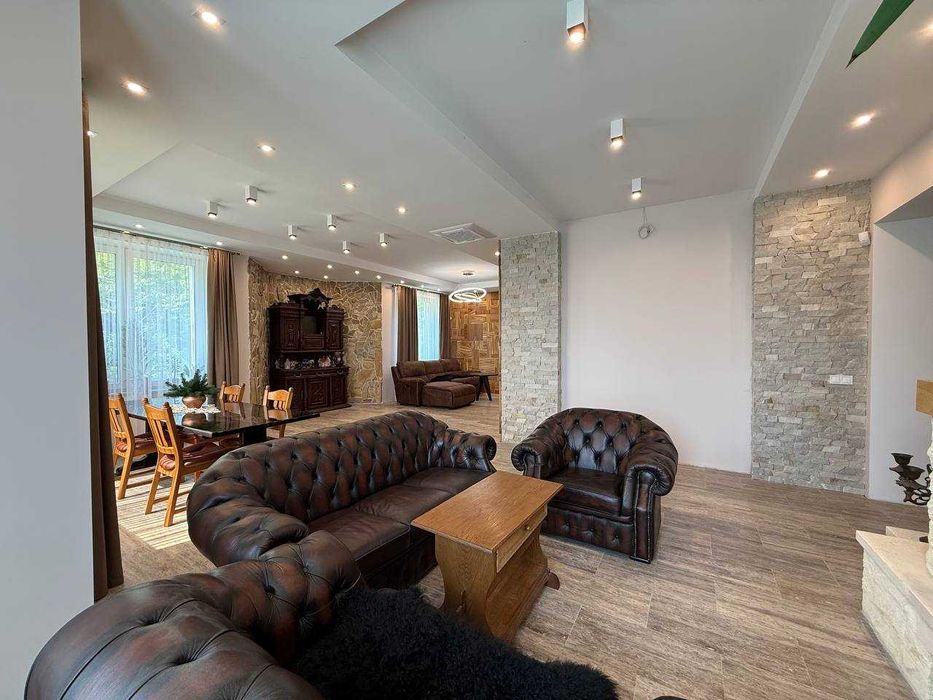 Продаж окремостосячого будинку у Малехові