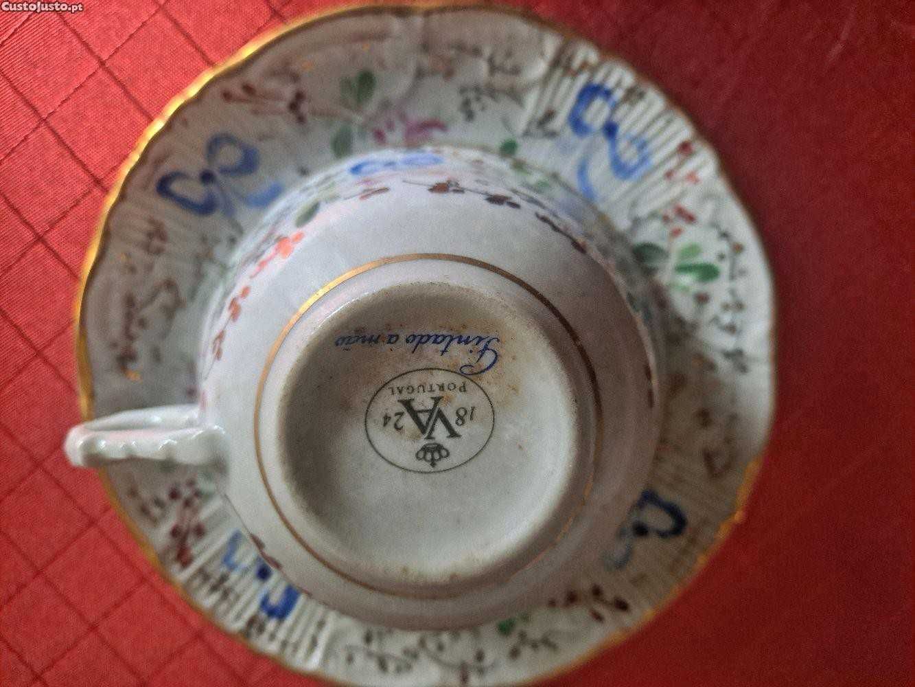 Chávena de chá + chávena de café