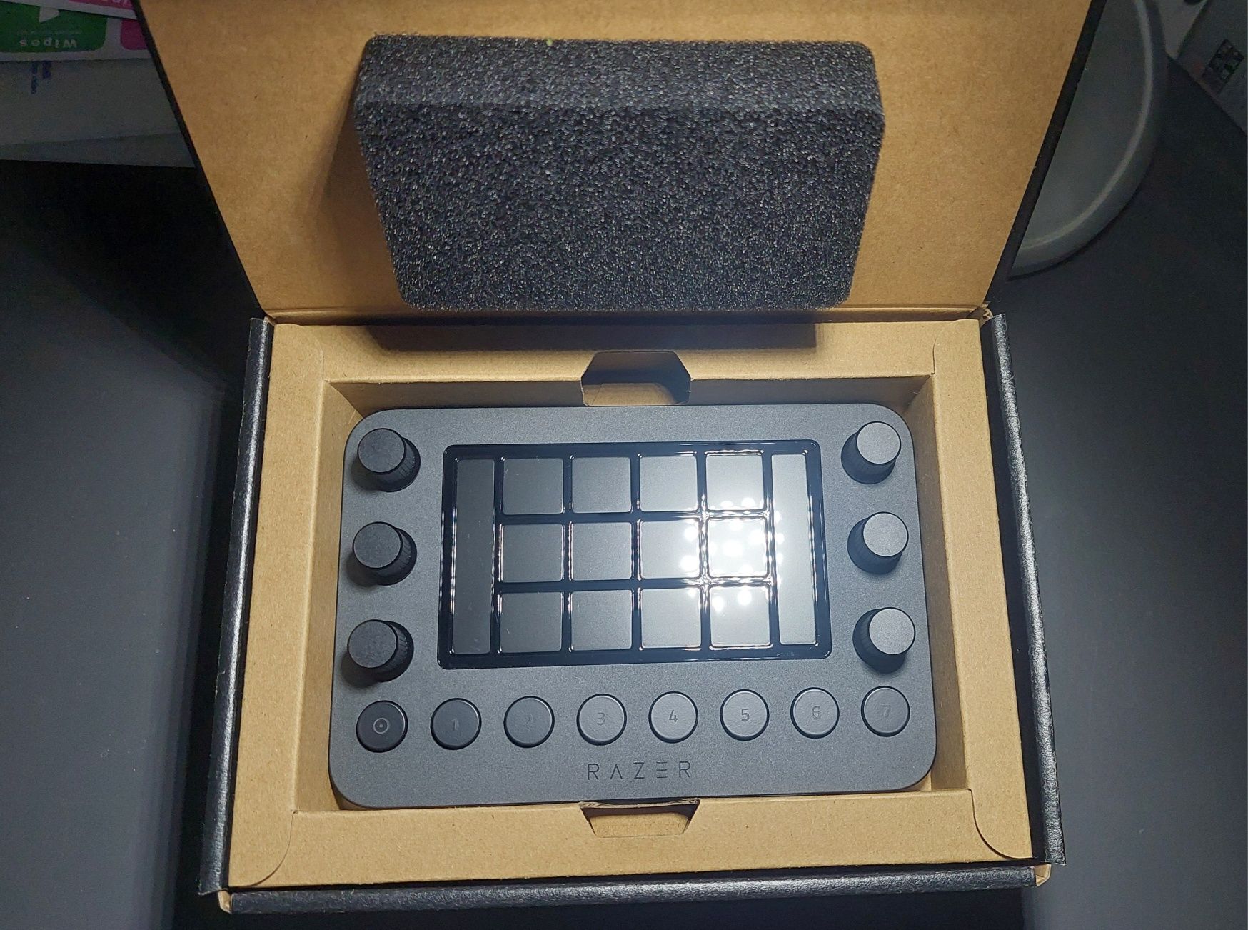 Loupedeck Razer Stream Controller