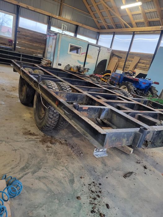 Przyczepa rolnicza, masywna 8t ładowności