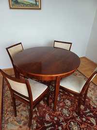 Rozkładany stół drewniany z 4 krzesłami