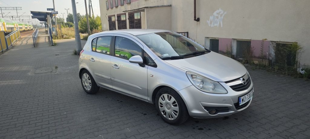 Opla Corsę D 1.2 Benzyna + LPG 2007r – Bogato wyposażona