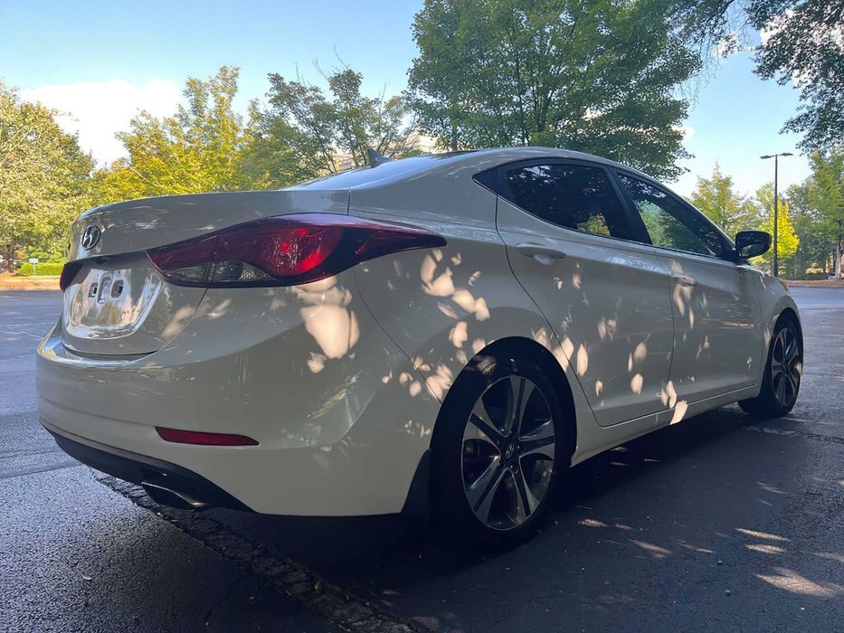 Hyundai Elantra Sport      2015