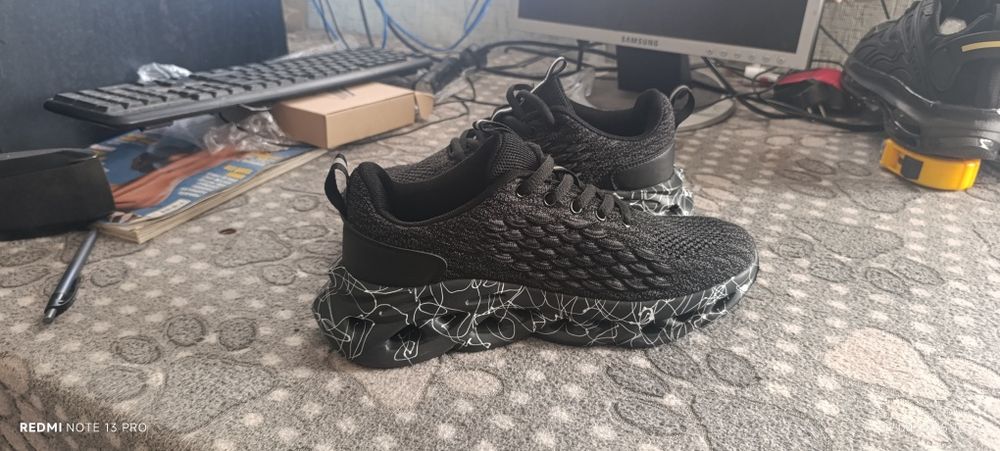 Не підійшов розмір трохи малі 41 по стелькі 26.5  42 по стелькі 27 см