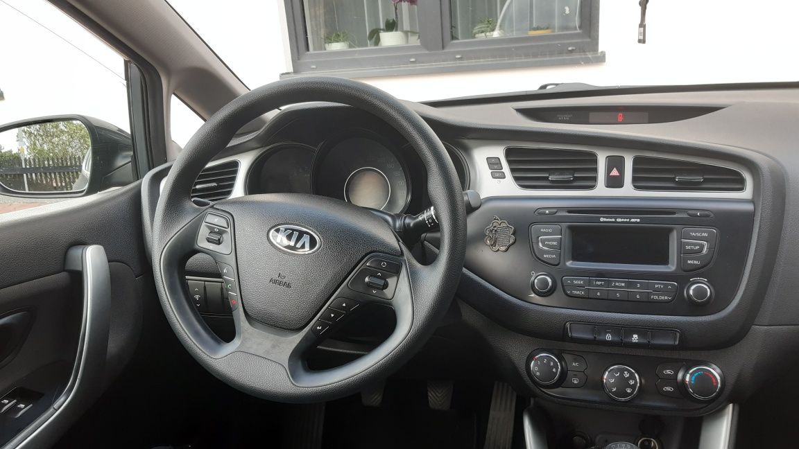 Kia Ceed 1.6 135 KM  Benzyna Polski salon