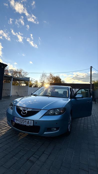Продам мазда 3.