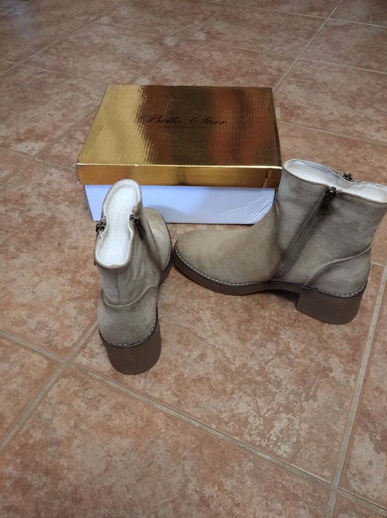 Botas novas tamanho 38