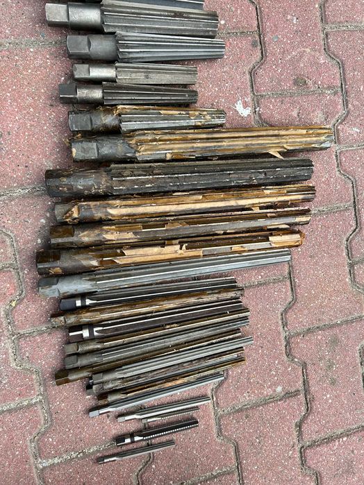 rozwiertak ręczny do metalu stożkowy NRSk