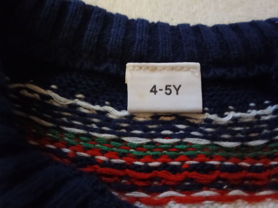 Camisola muito bonita e confortável NOVA