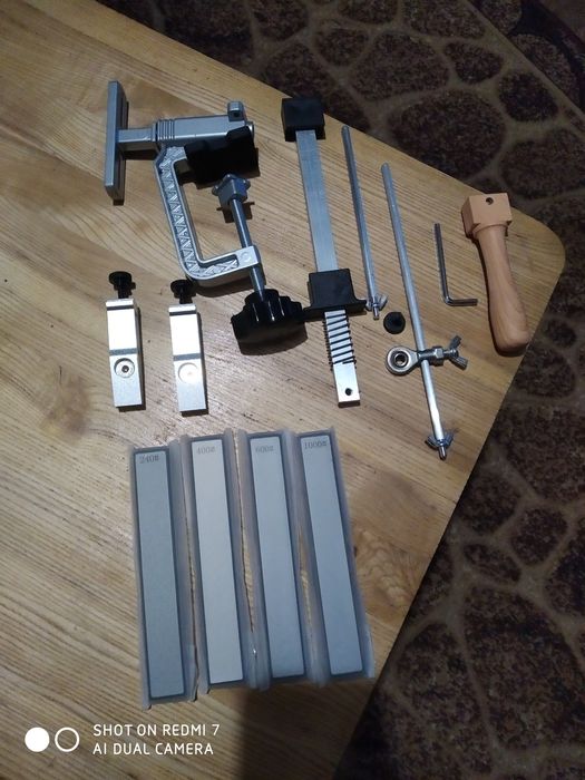 Точилка для ножей + четыре алм. камня