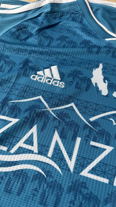 Koszulka sportowa piłkarska Zanzibar rozmiar M niebieska