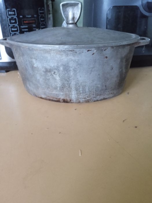 кастрюли,сотейники,утятники