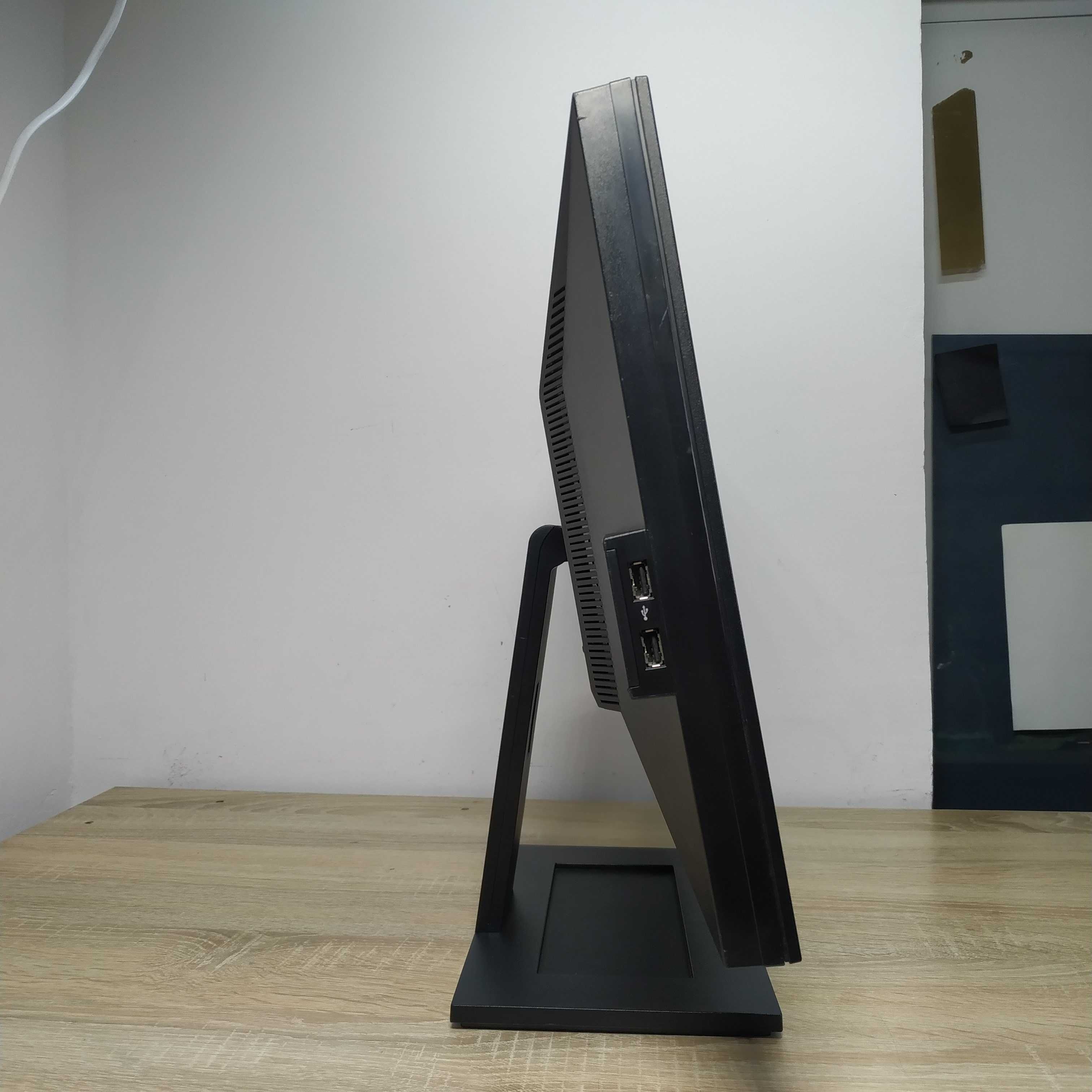 Монітор б/в 22" Dell P2210f (TN / 1680x1050 / DP / DVI / VGA
