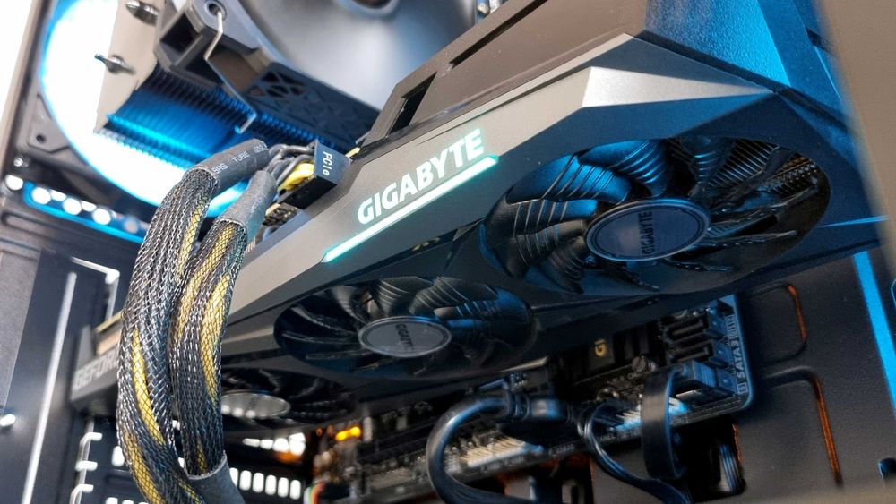 RTX 3060 Ryzen 5600X Komputer Gamingowy