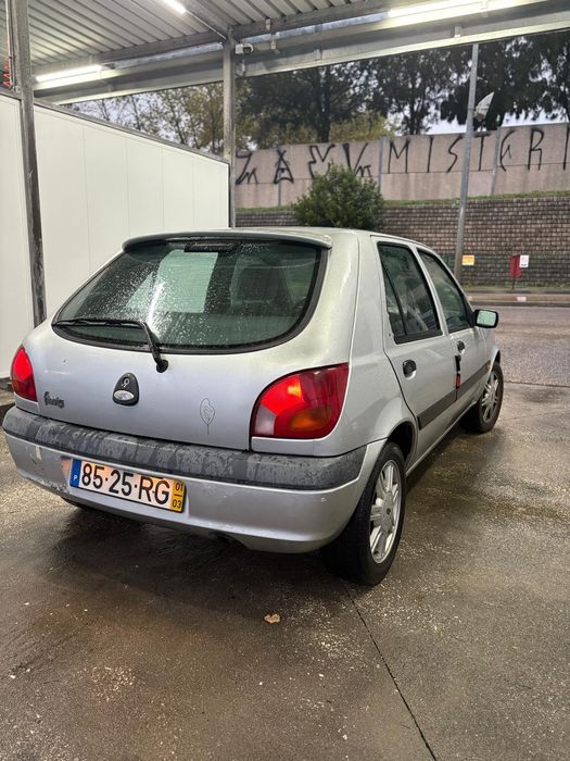 Ford fiesta 1.2 150mil quilómetros reais!