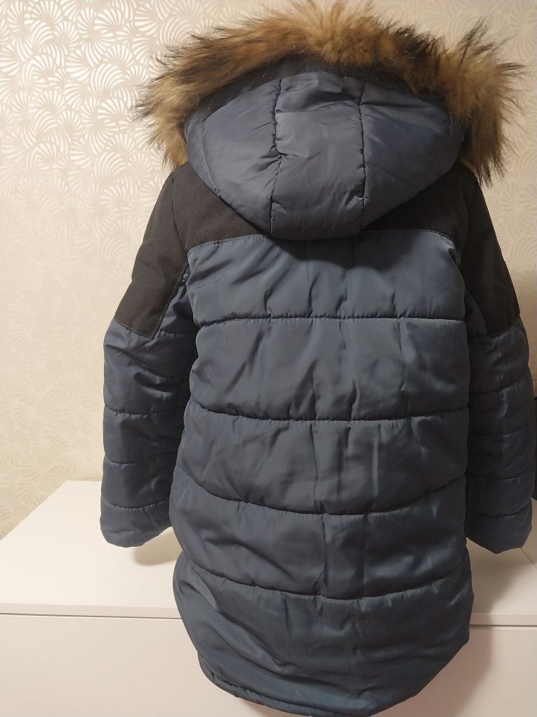 Зимняя куртка для мальчика на 9-10 лет