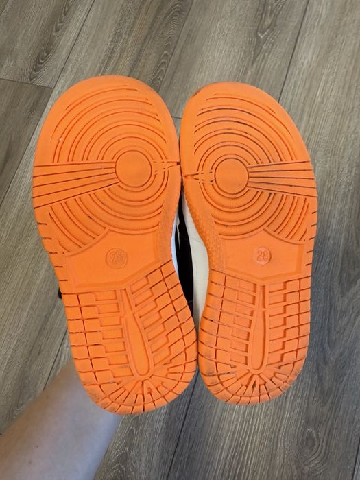 Кросівки 28р холодна осінь/весна