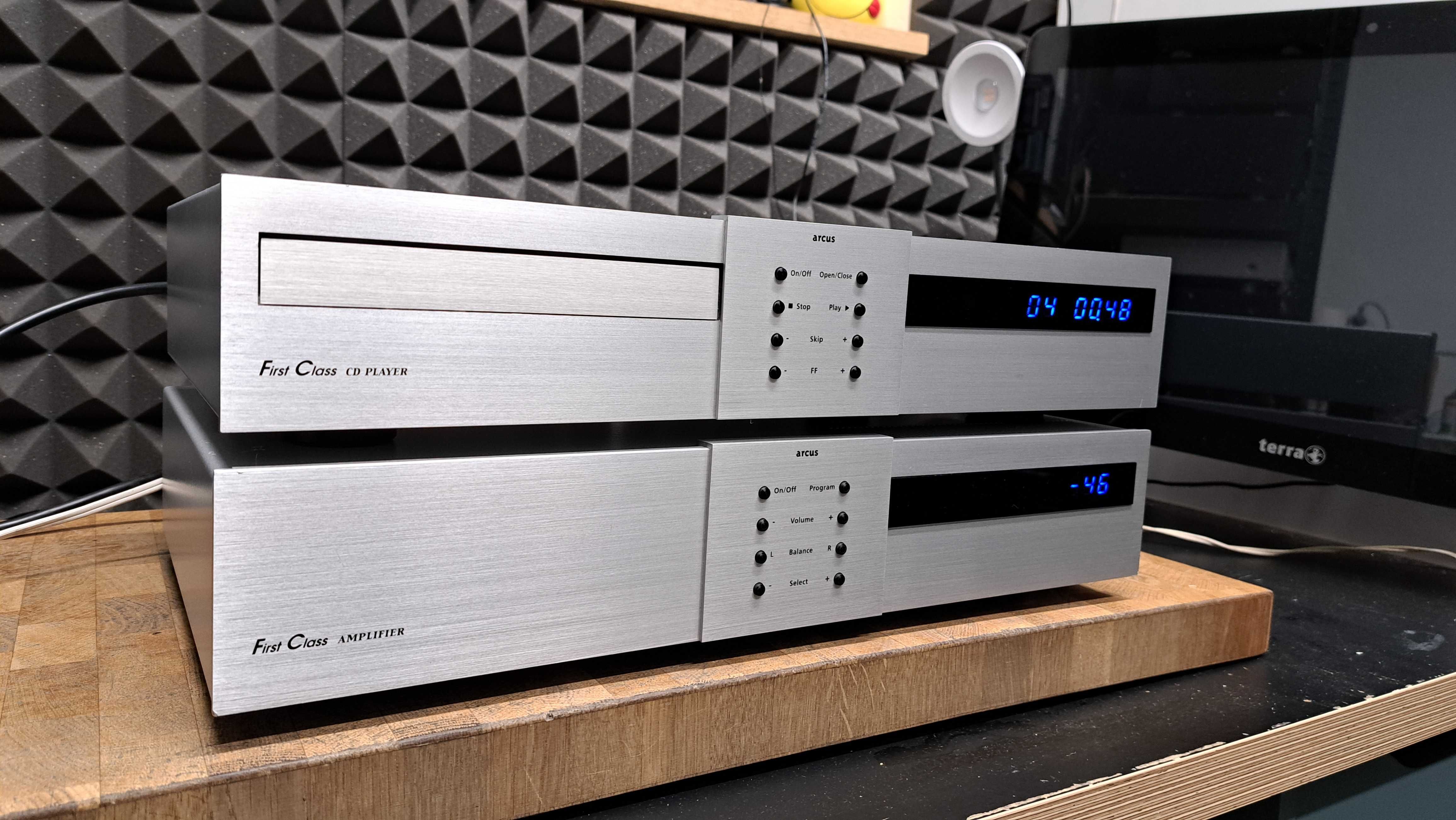 Wieża Arcus cd wzmacniacz FIRST CLASS KOMPLET