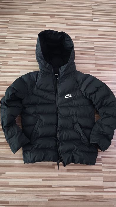 Kurtka zimowa Nike unisex roz.134-147( roz.M)
