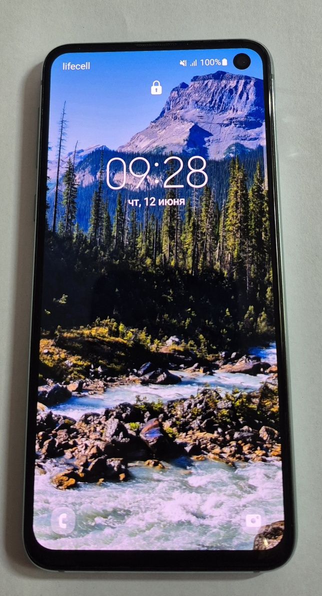 SAMSUNG S10E официал.