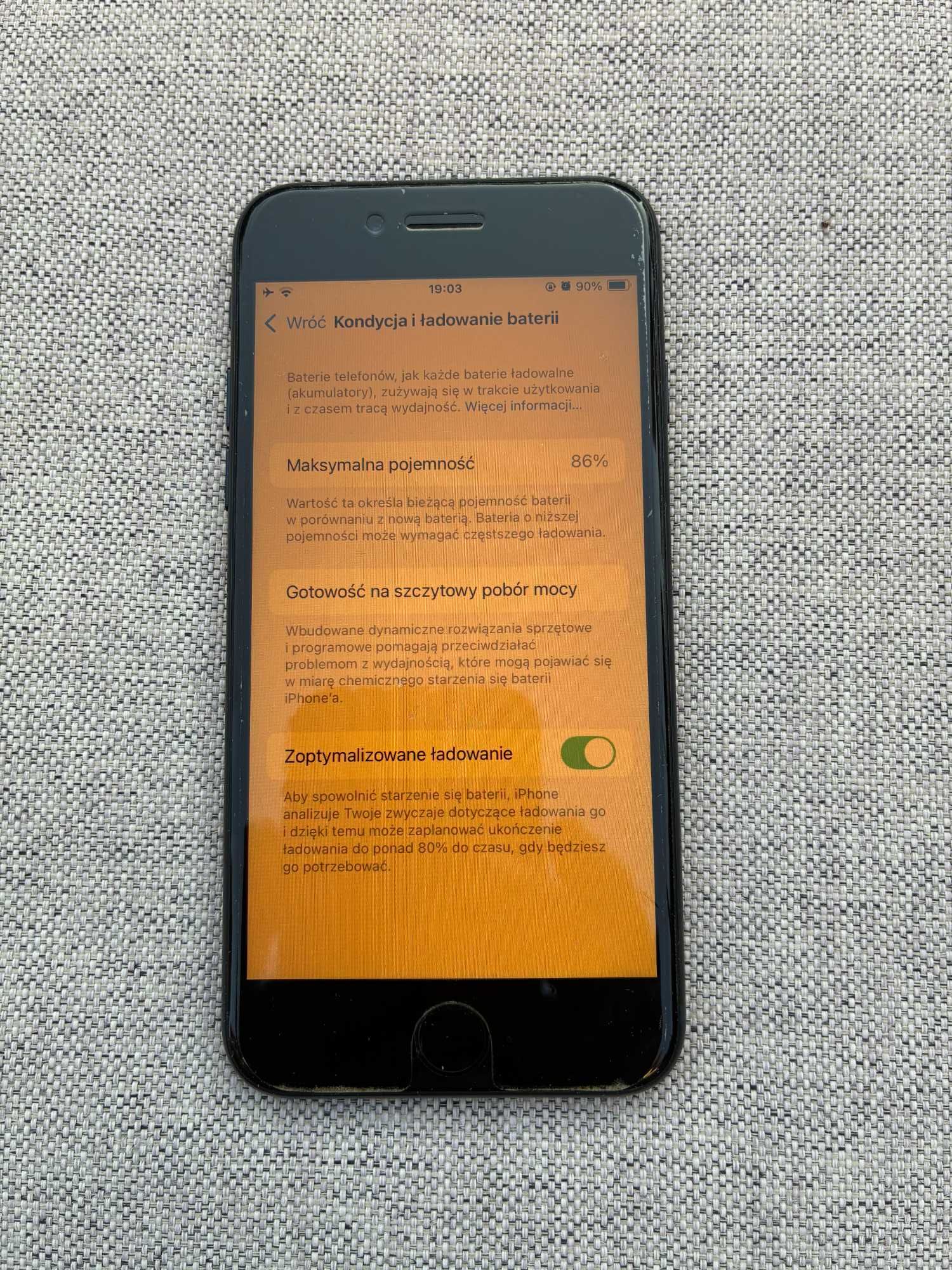iPhone SE 3 gen (model 2022) STAN IDEALNY