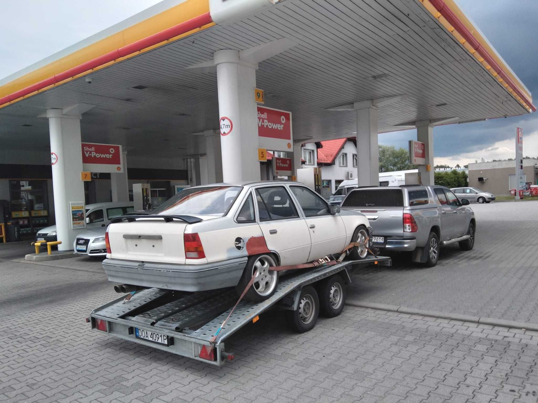 Opel Kadett GT GSI E 2.0 16v c20xe zderzak części