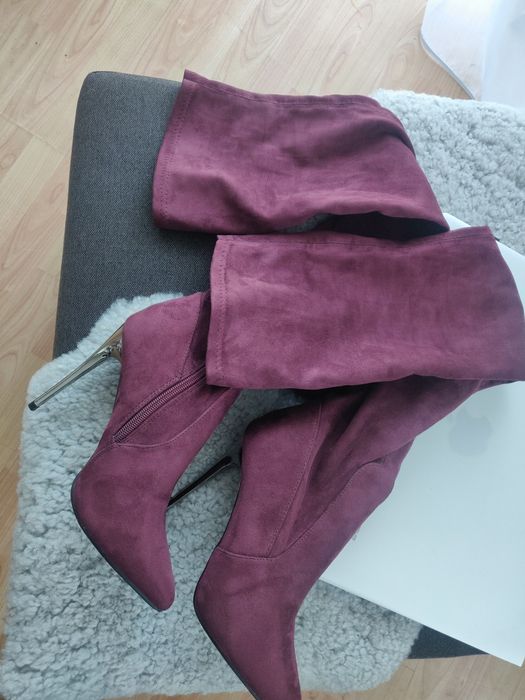 Wysokie kozaki za kolano