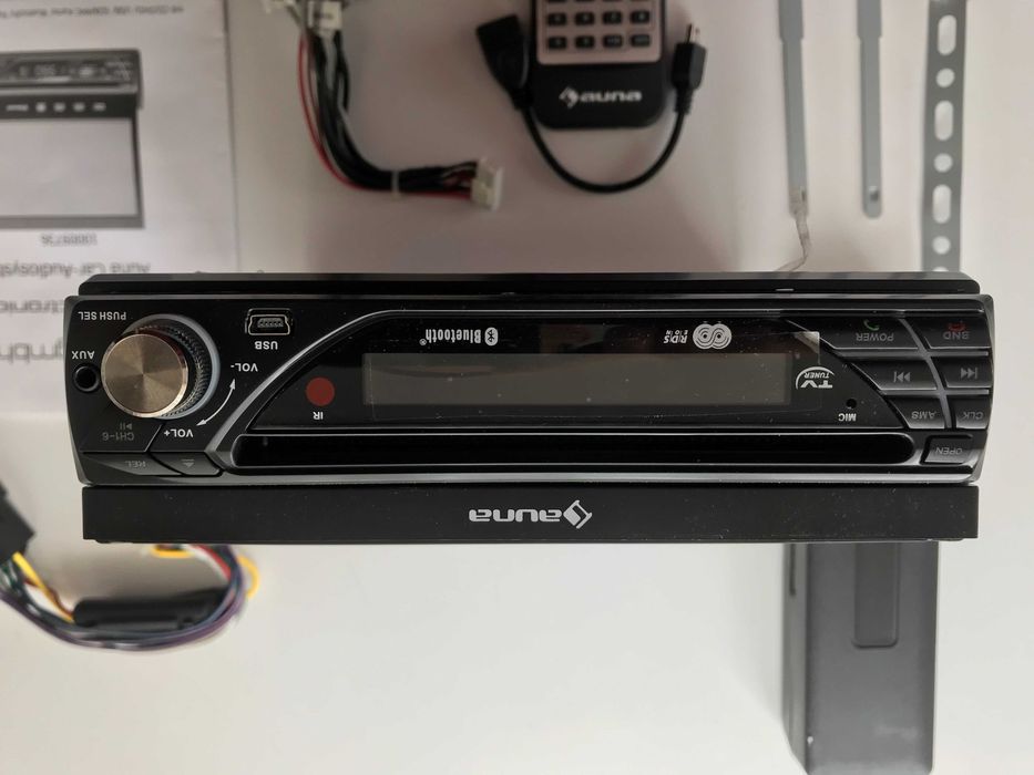 Автомагнітола мультим AUNA MVDз Bluetooth DVD USB SD 7"TFT з Німеччини