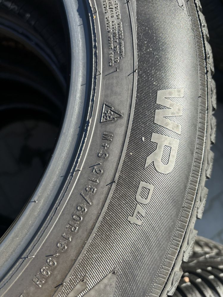 Komplet opon zimowych 215/60 R16 Nokian