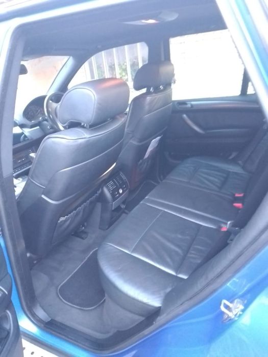 Продам машину BMW X5 2006 року праворульний
