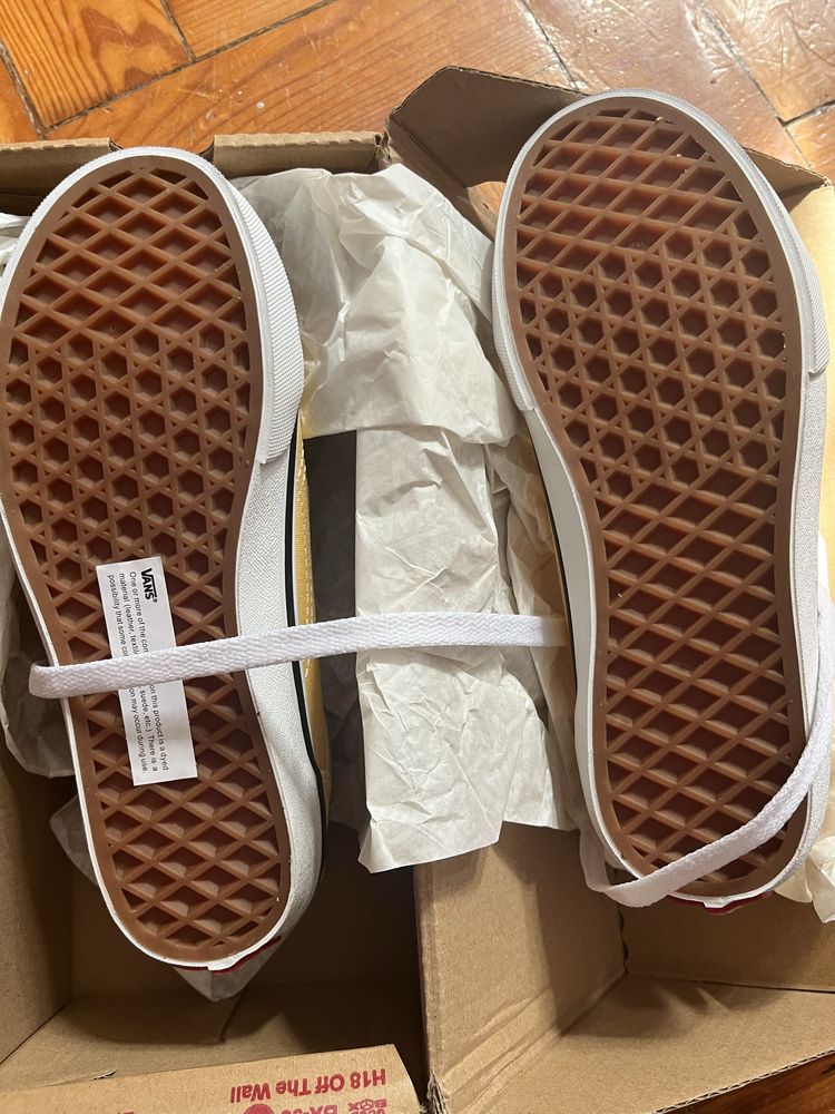 Vans amarelos novos tamanho 34