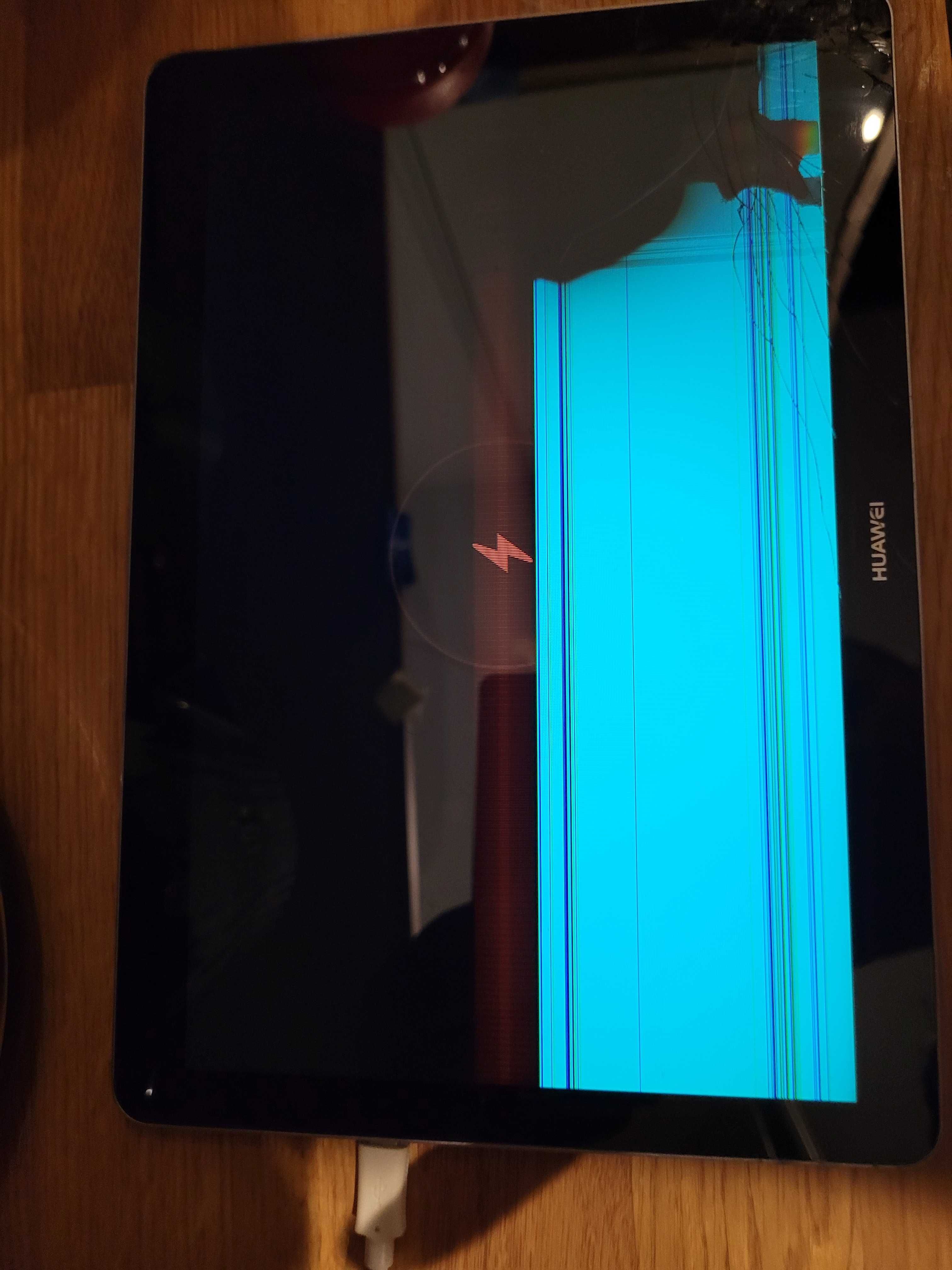 Tablet Huawei Mediapad T10 uszkodzony ekran