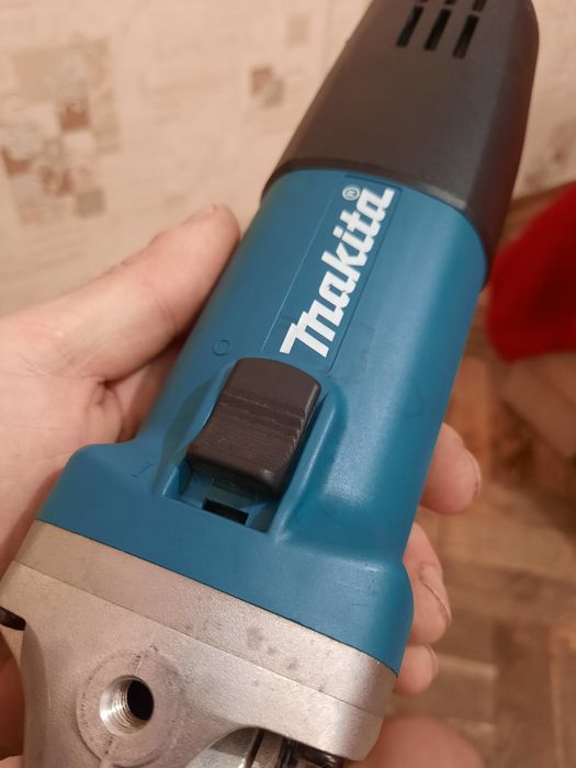 Плавний пуск,оригінал(2024)!!Болгарка Makita 9558HNR,840вт,круг 125мм