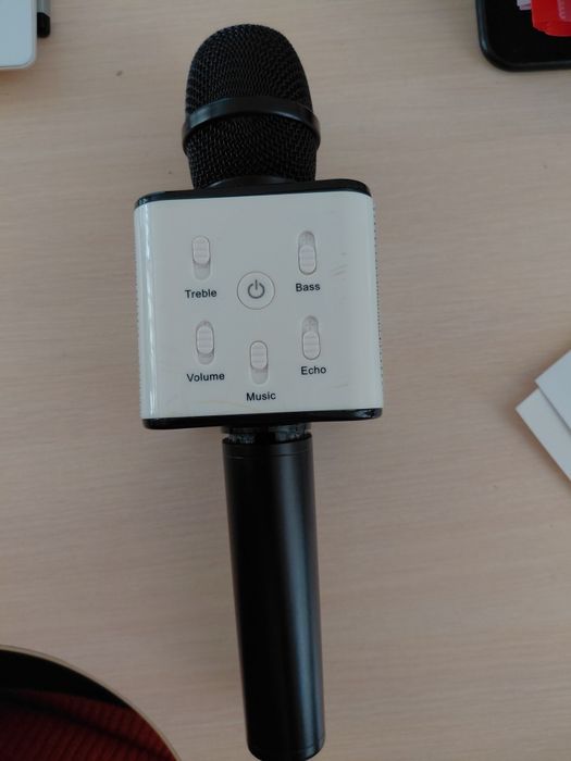 ПРОДАМ бездротовий караоке-мікрофон моделі Q7,