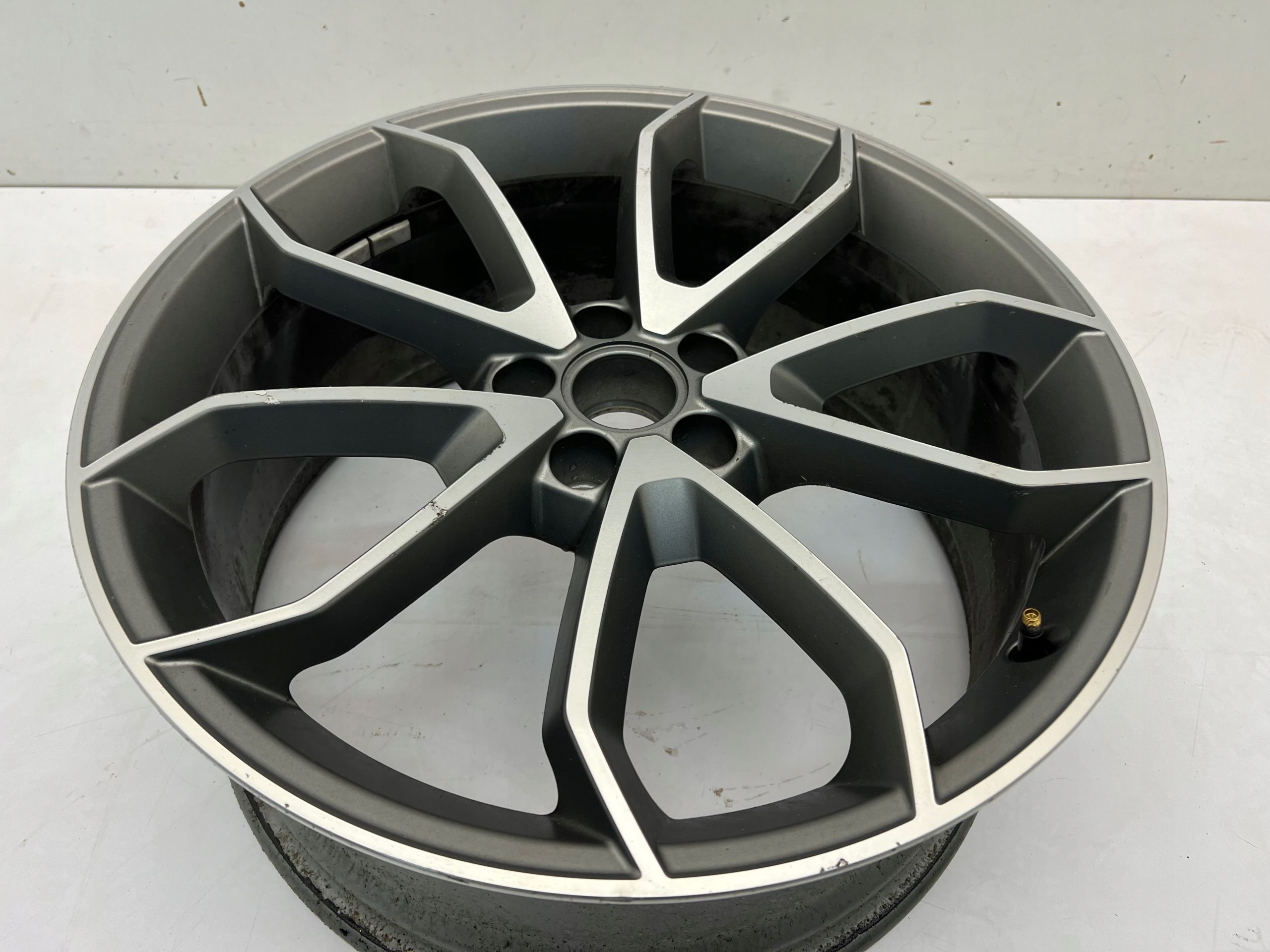 Audi Q3 8U s line Felga koło 8.5Jx20 ET36 5x112 oryginał