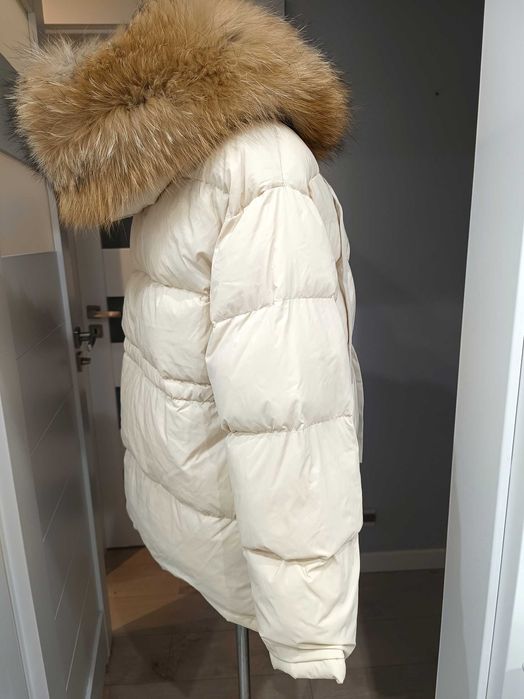 Kurtka. Naturalne futro.
S,M,L,XL