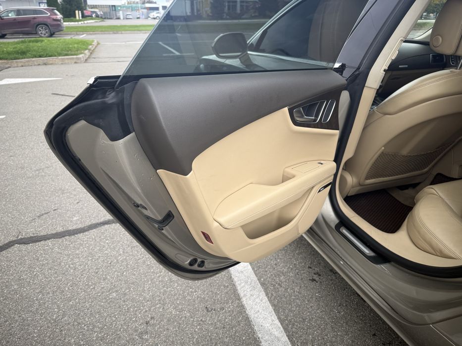 Audi A7 2011 рік Офіційний Чудовий Стан