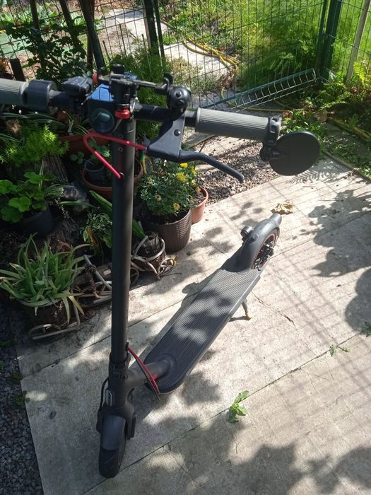 Продам самокат Xiaomi 4 Pro