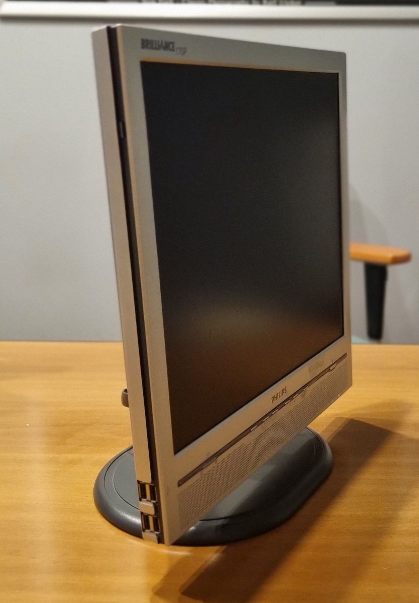 Monitor Philips brilliance 170p6