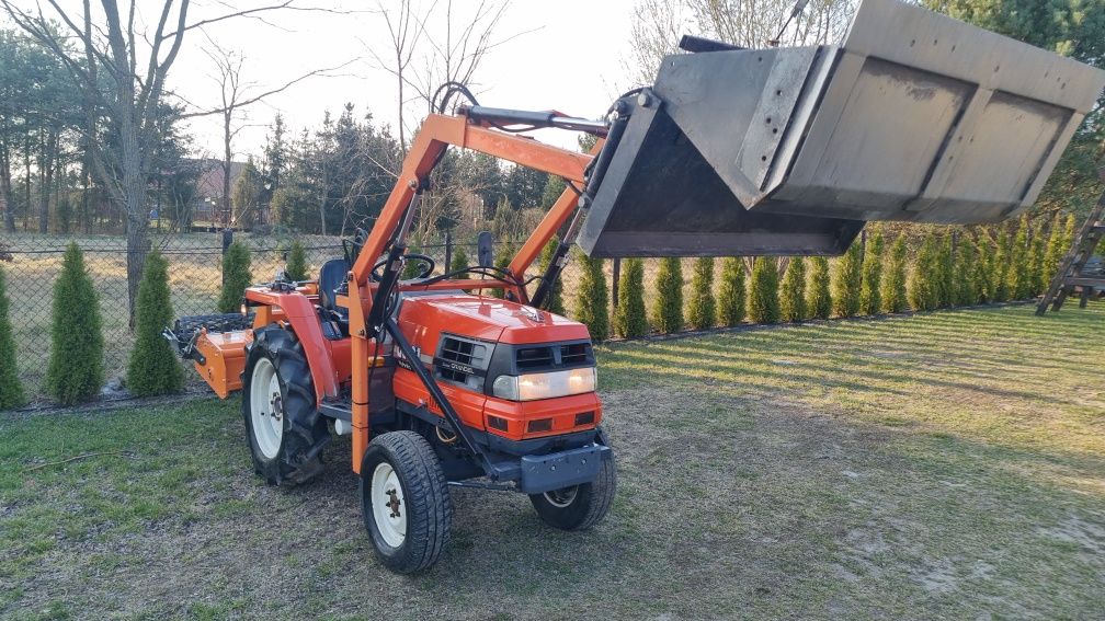 Mini traktor 4x4 Kubota GL 21 Z TUREM