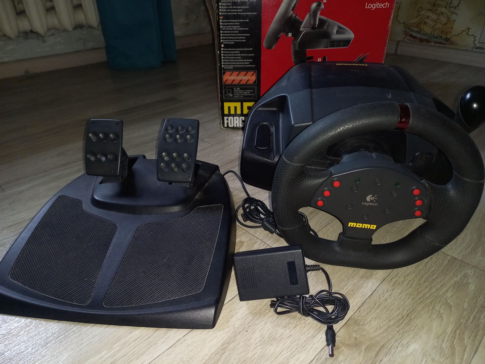 logitech momo racing руль