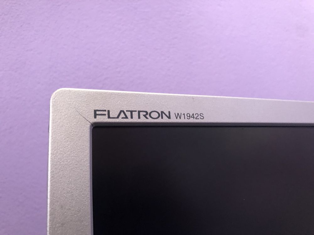 Lg Flatron w1942s