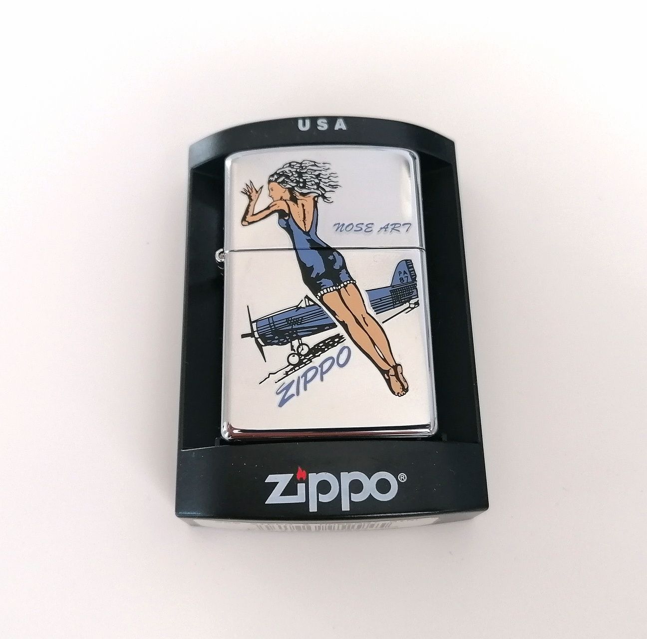 Nowa Zippo Nose Art z 2003 roku